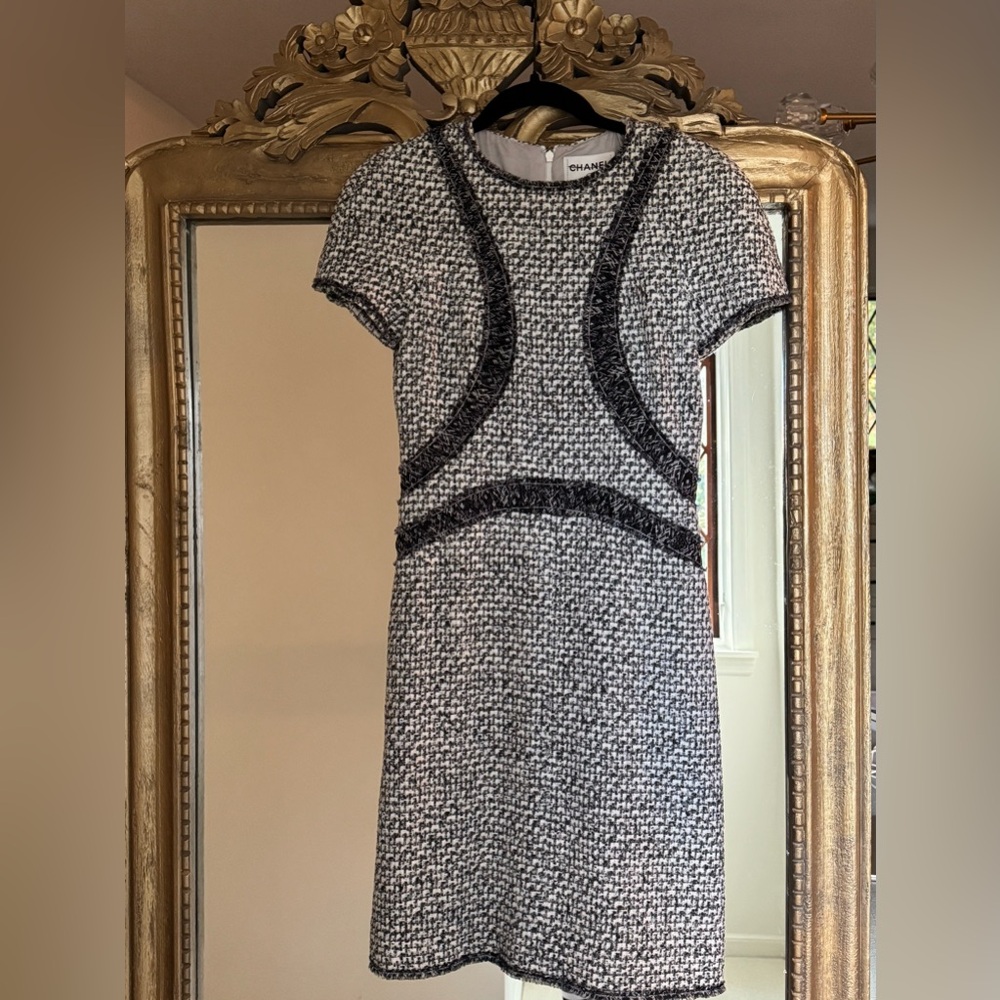 Authentic! Chanel 2013 Black and White Tweed Dress
